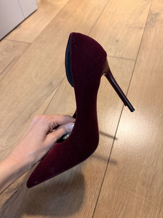 Продам женские туфли