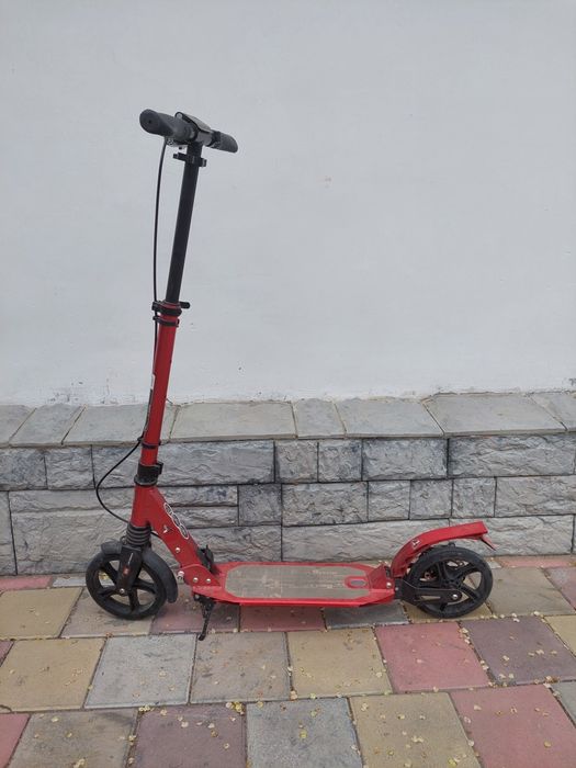 Продам детские самокаты