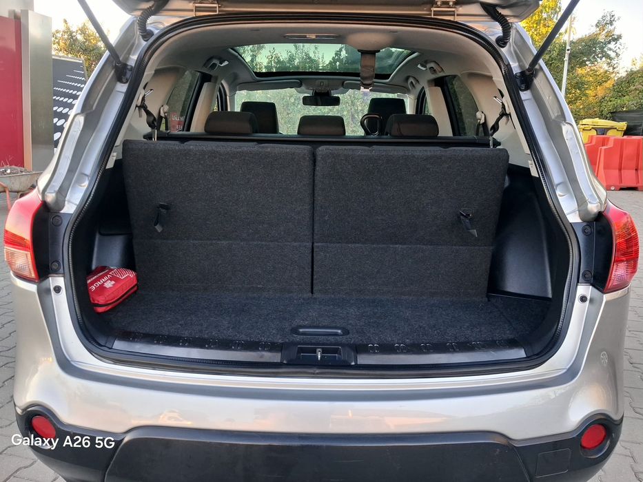 Nissan qashqai+2 // 7 locuri   2010   1,5 diesel 110 cp panoramic Navigație camera marșarier