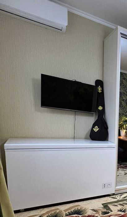 Морозилка Бирюса 355 KX, 330 литров.