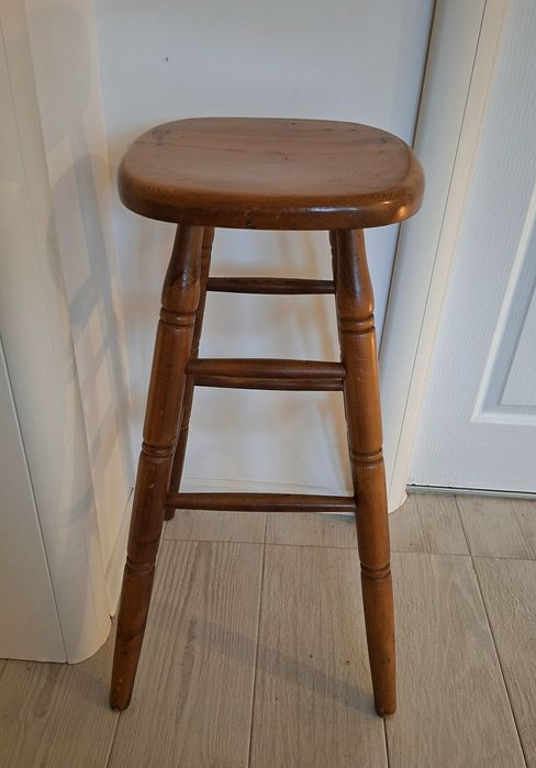 Scaun din lemn pentru bar sau ședințe foto