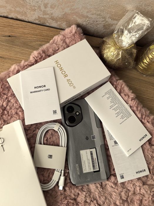 Запечатан в гаранция до 2027 година-Honor 400 с подарък!