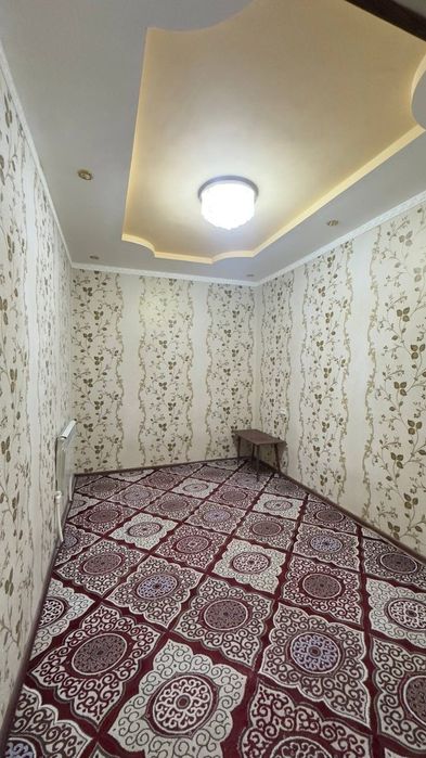 Terakzor tomonda 2 xonalik uy sotiladi