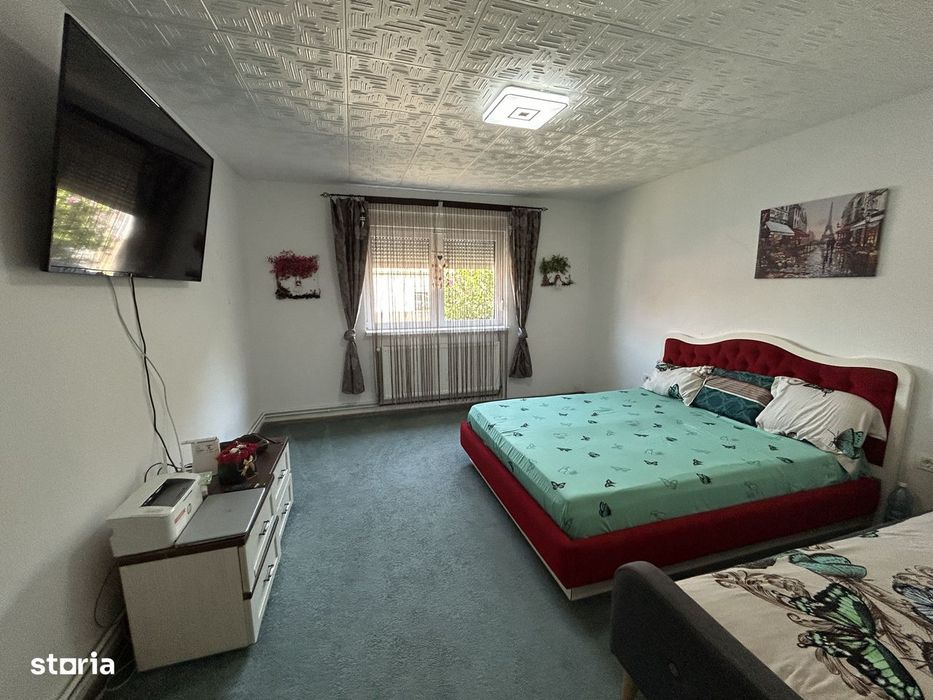 Vand casa din caramida, st.494 mp, sc.131 mp, cu 4 cam.2 bai, moderna