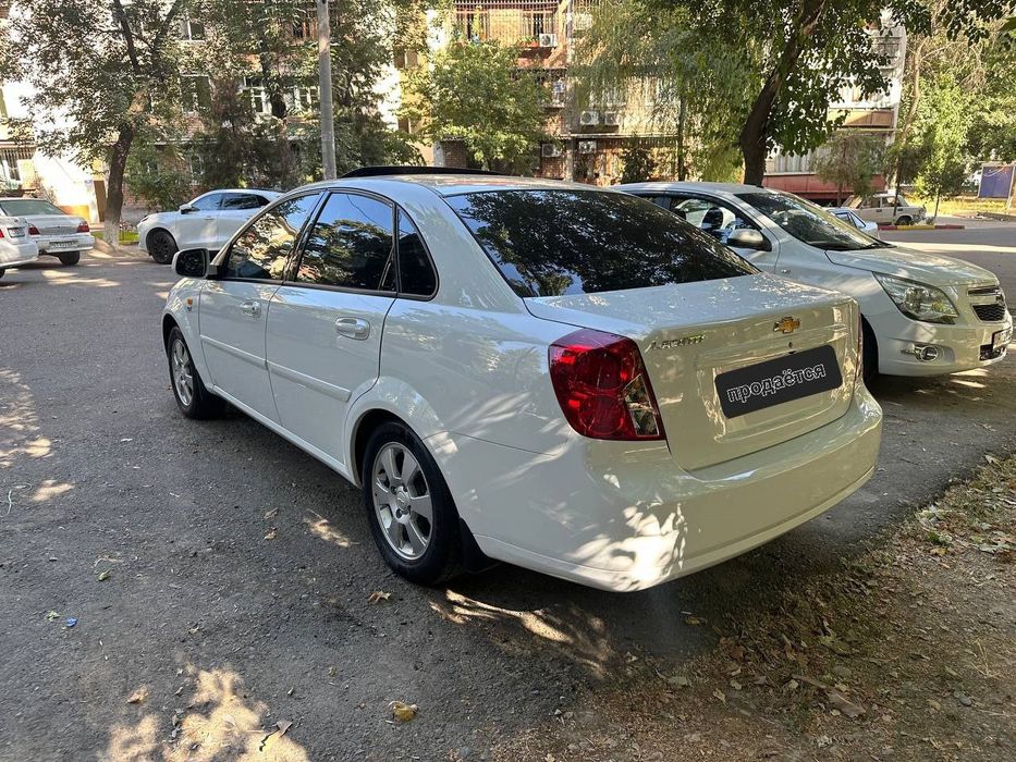 Продается Chevrolet Gentra 3 поз Фулл