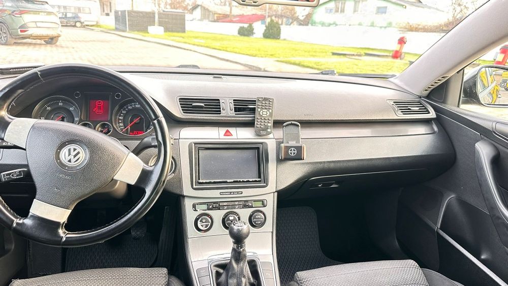 Wv Passat B6 Sportline * 2.0 TDI-BMP* Navi* Webasto