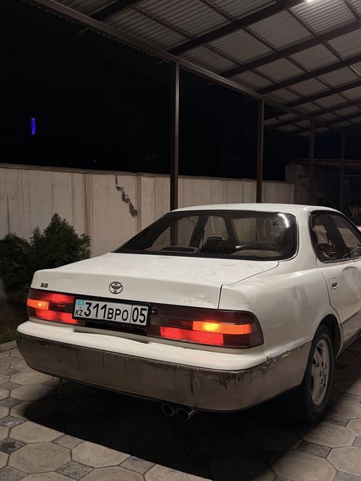 Автомобиль тойота