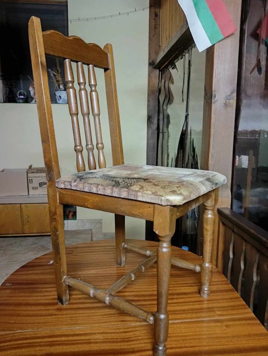 Маса и столове 8 броя