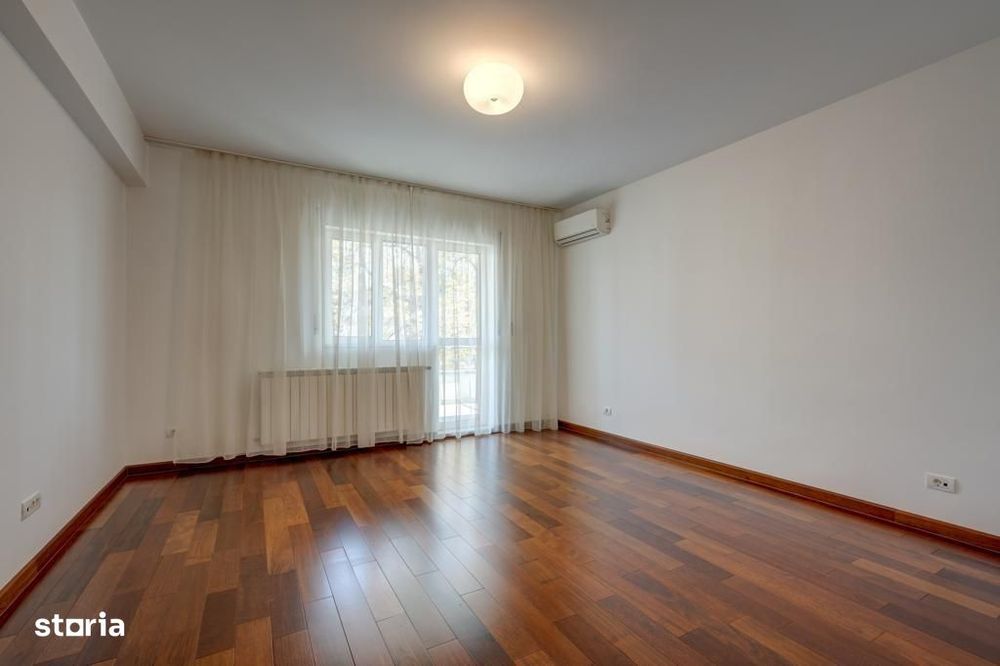 Apartament 3 camere + parcare Polona/Dacia