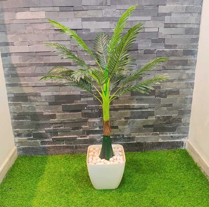 Декоративна палма 90см за двор, градина, тераса, дом заведение