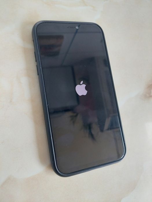 [11] Vând Apple iPhone 11 Red cu cod de taste, fără iCloud /poze reale