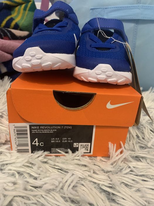 Маратонки 19,5 номер Nike