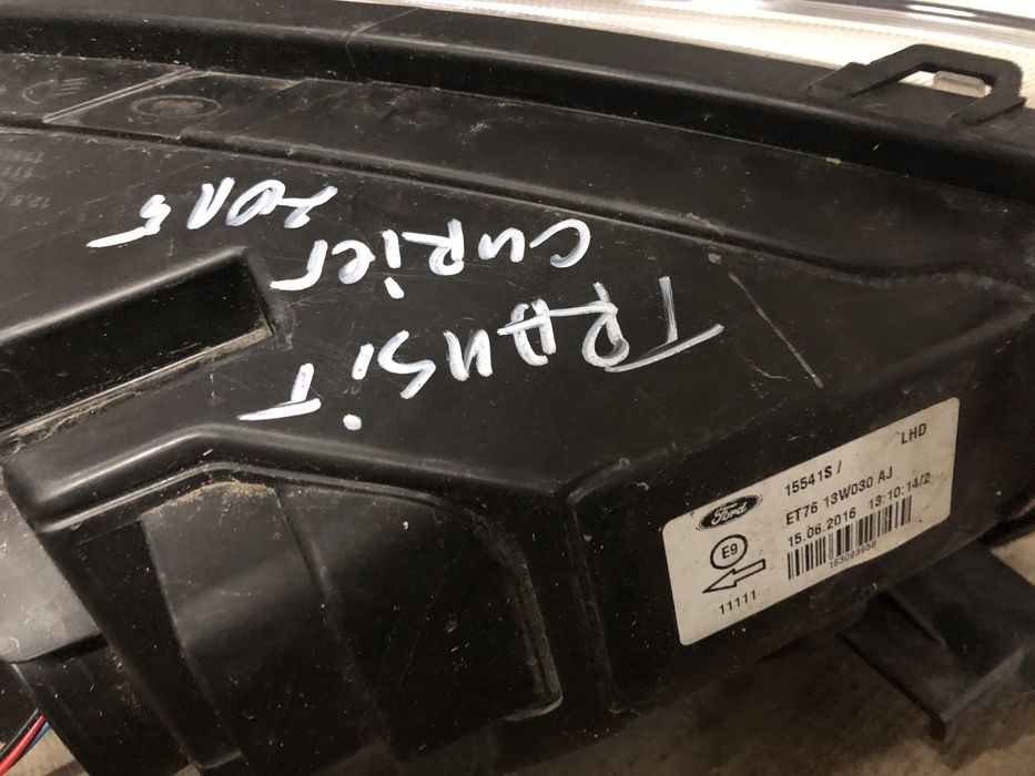 Фар Ford Transit Currier