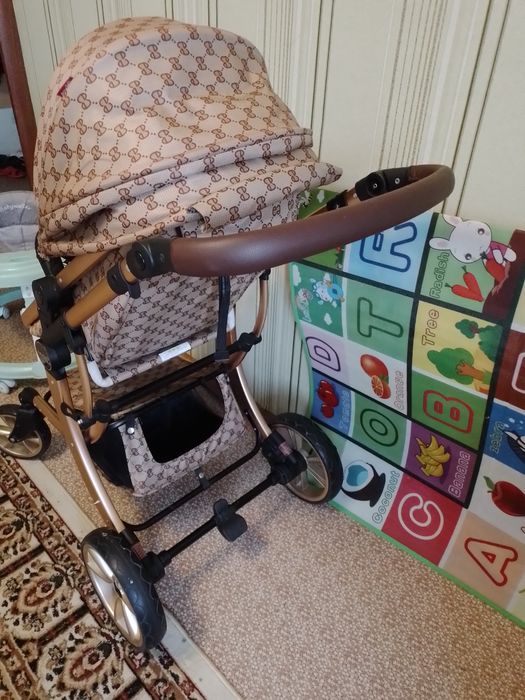 Коляска все сезонка