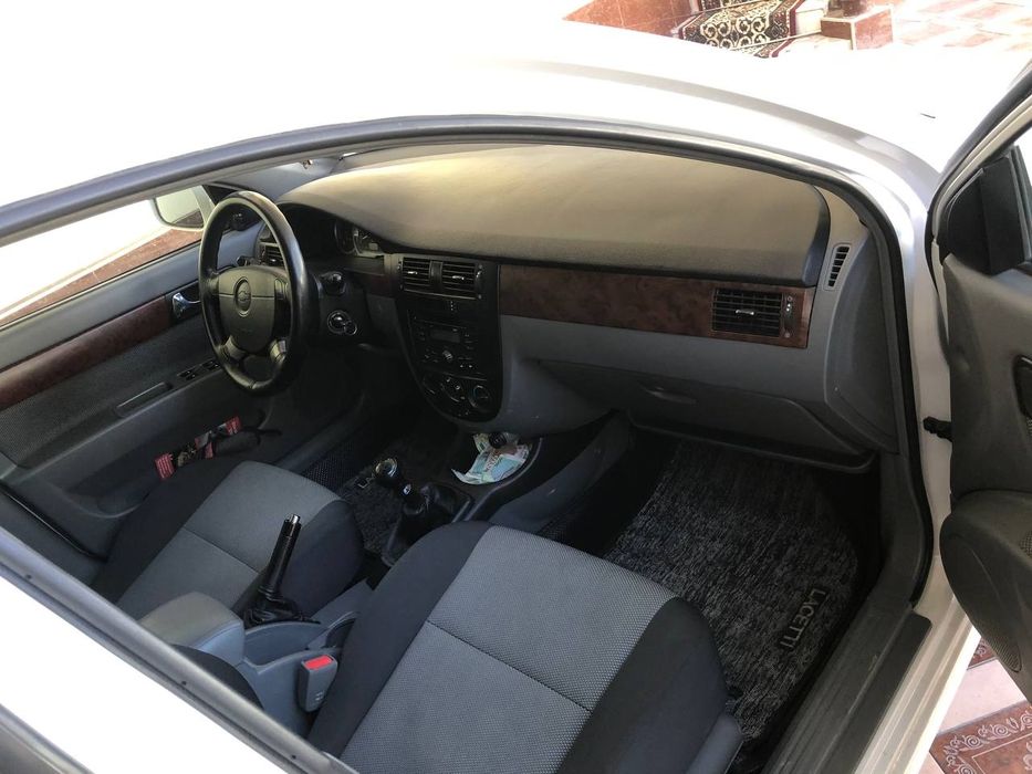 Laceti sotuladi 2015