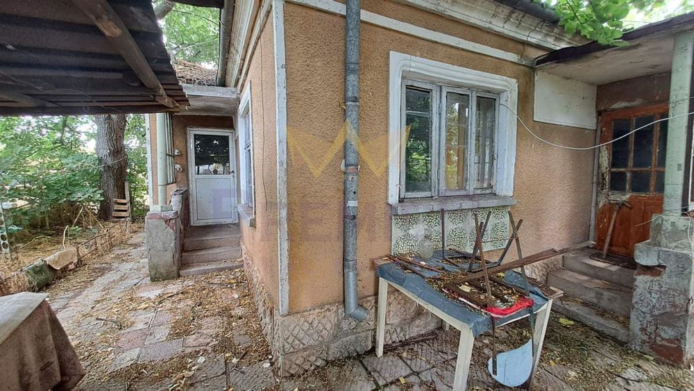 Къща в Добрич, област-с.Кочмар площ 120 цена 0