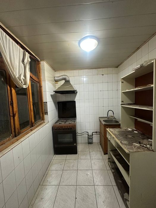 Алмазариски Район Квартира Арзон Нархга  Срочно Сотилади.