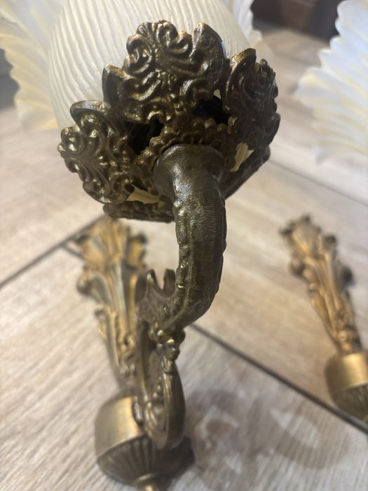 Ретро аплици от излят месинг