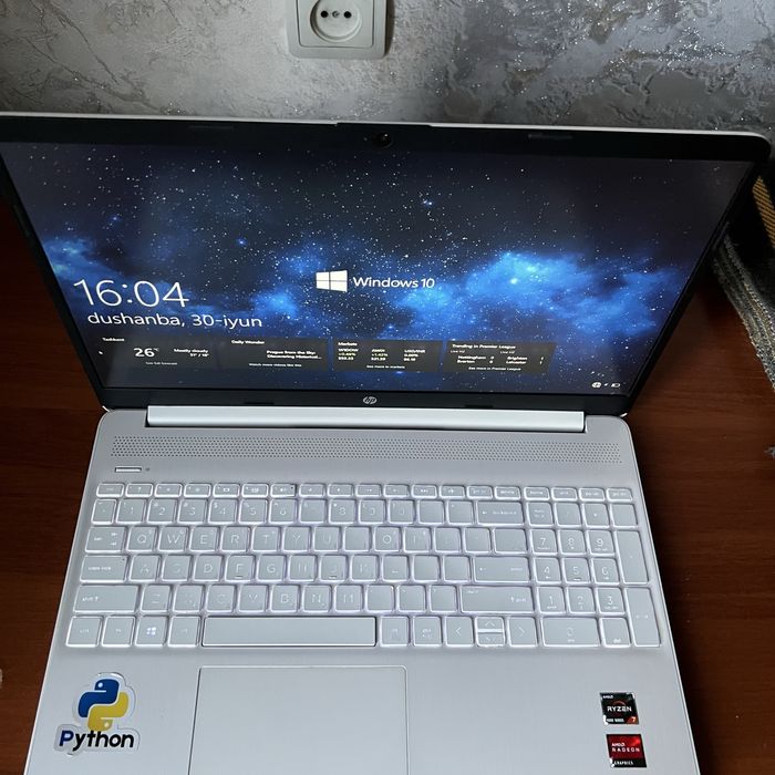 HP Ryzen 7 noutbuk — yaxshi holatda