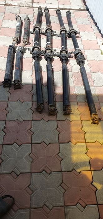 Карданный вал на лексус Rx 330,350.