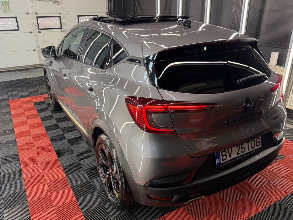 Vând Renault Captur E-Tech 145 Hybrid – E-Tech Engineered, anul 2023