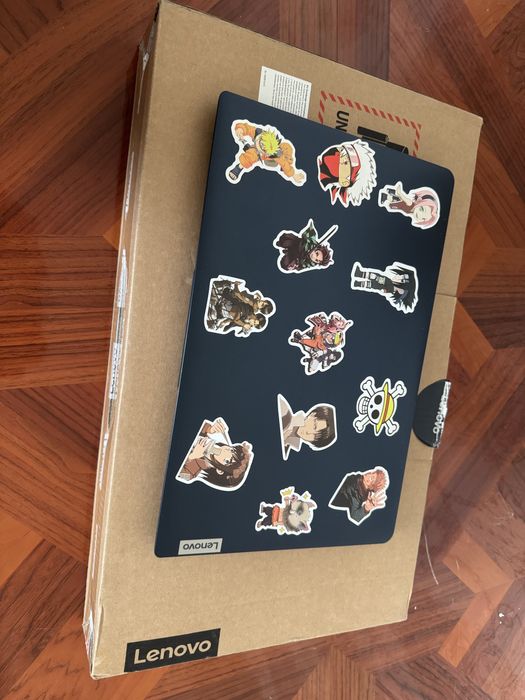 Noutbuk arzonga sotiladi