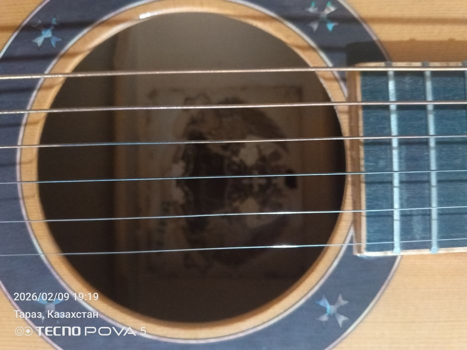 Гитара  Гитара.шестиструнная отличная Гитара шестисрунная