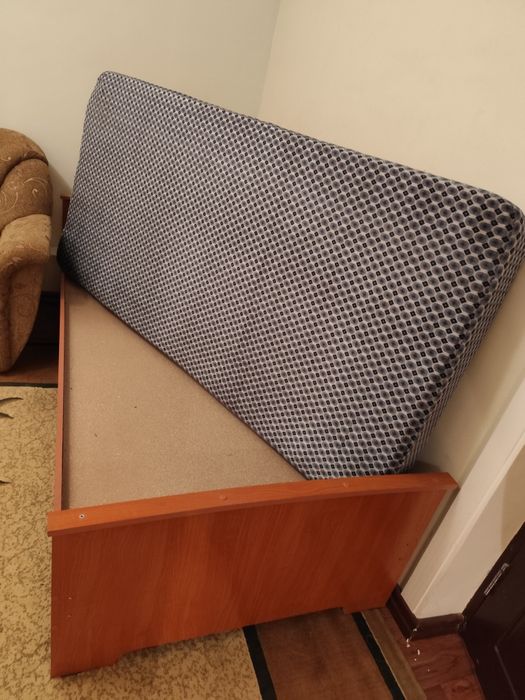 Диван 1 кишилик янги 499 минг сумга срочно сотилади