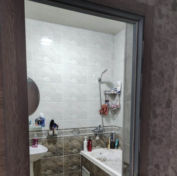 Продается квартира 4х ком.  Наличные . или ипотеку.