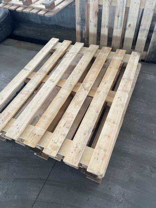 ПРОДАМ ПАЛЛЕТЫ. размер 1100 мм на  1300 мм.