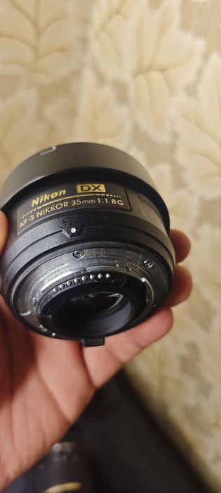 Обьективы для фотоаппаратов canon Nikon sony