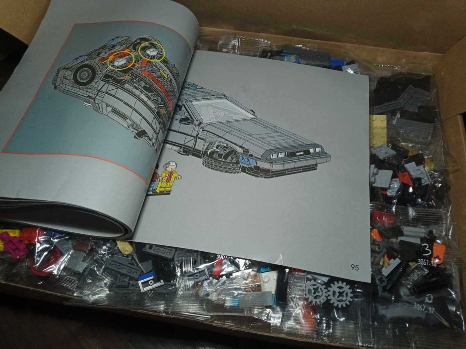 NOU TIP Masina timpului inapoi in viitor TIP 10300 1872 piese