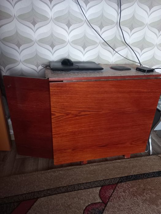 Продам стол-тумбу