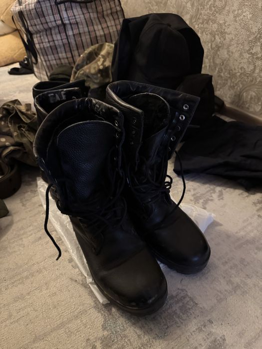 зимние и летние берцы