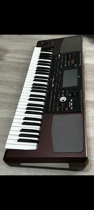 Vând/schimb korg pa1000