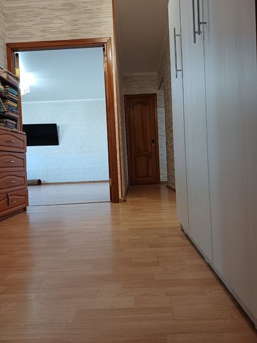 Продаётся 4-х комнатная квартира.