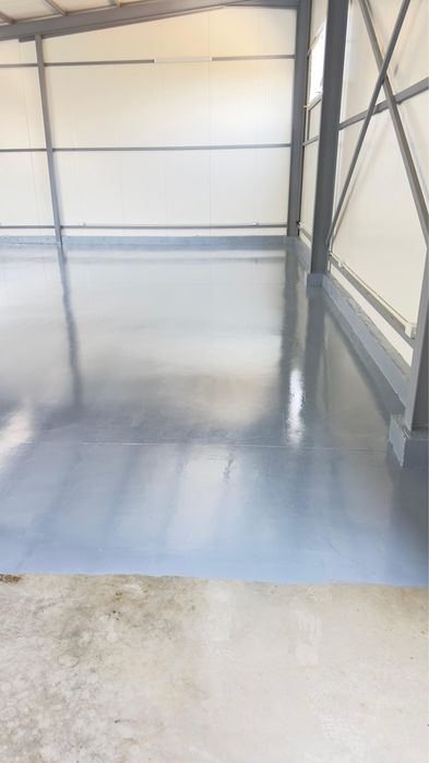 Hala de vanzare noua