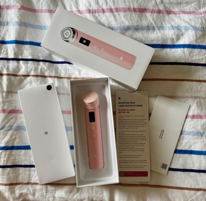 Medicube Age R-Booster pro