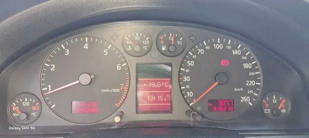 DE VÂNZARE – Audi A4 B5 1.8T