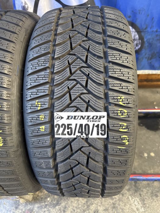 225/40/19 Dunlop M+S