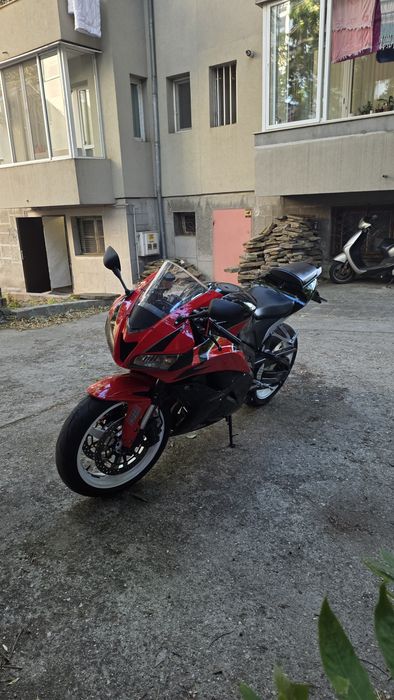 Honda CBR600, пистов