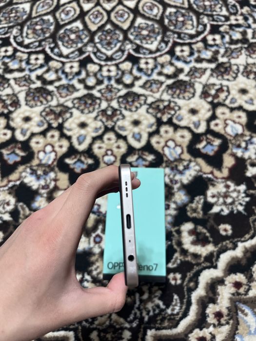 OPPO Reno7 оппо рено7