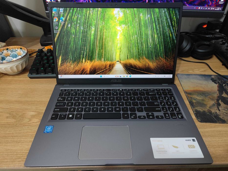 Ноутбук Asus X515E