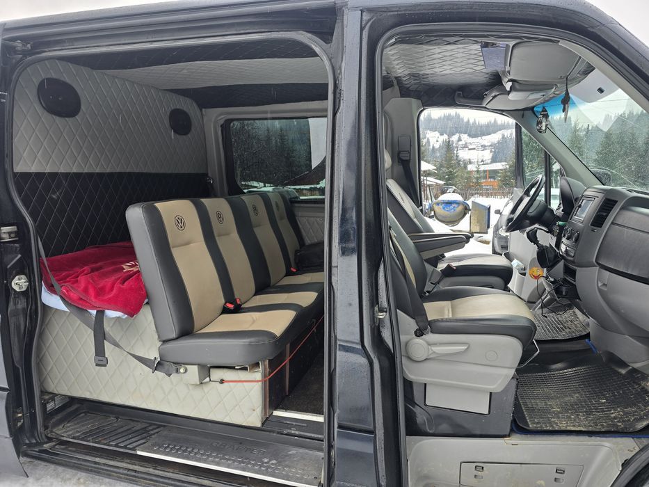 Vw crafter.  Mașina este in stare foarte bună, fără probleme!*