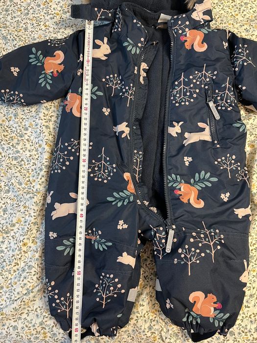 Combinezon H&M mărimea 74 cu botoșei și mănuși, noi