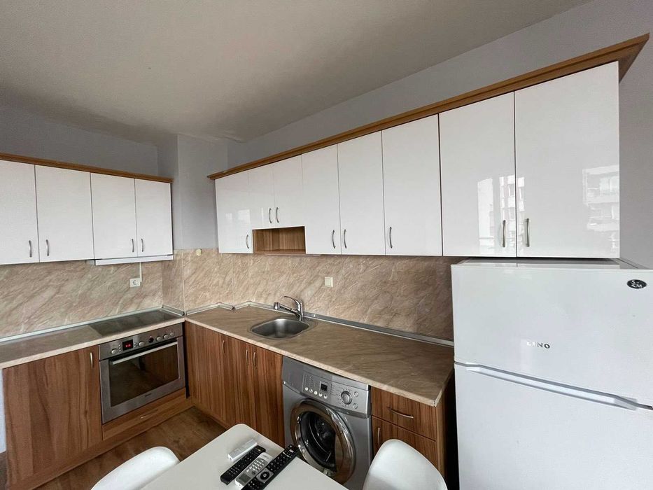 Дава се под наем Двустаен апартамент в София, Студентски град - 68 кв.м за 599 € - Снимка #1