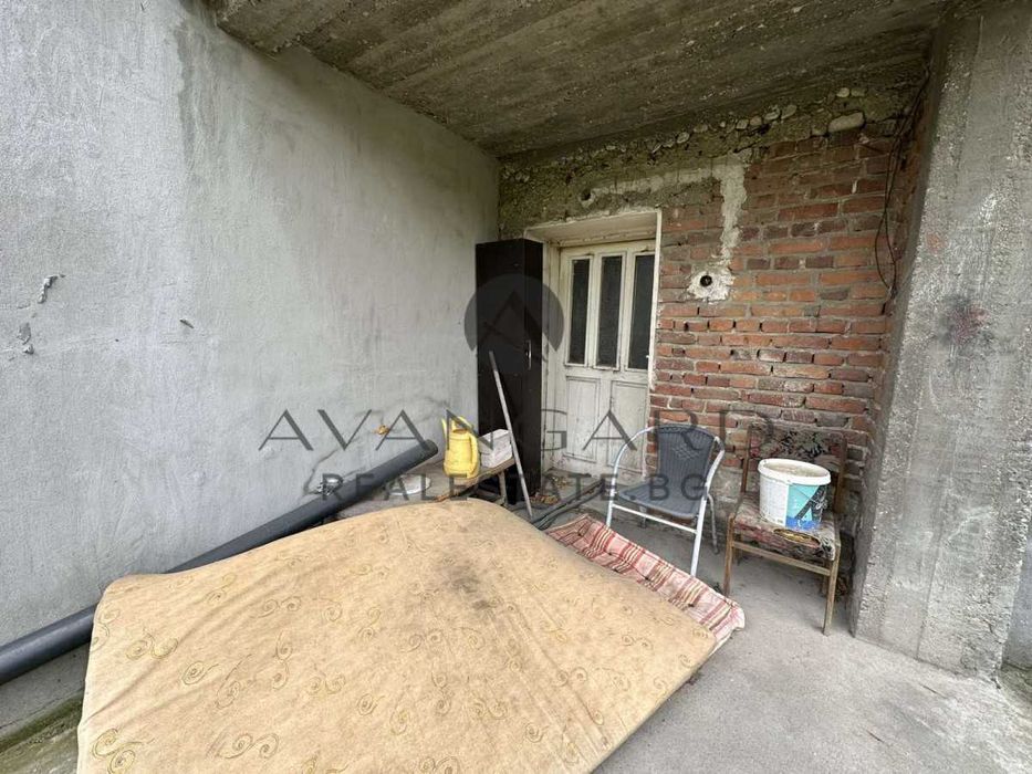 оф.21097 Етаж от къща Прослав