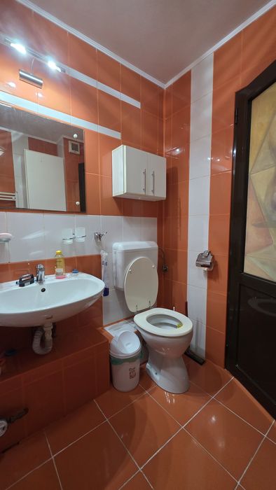 Apartament de inchiriat 2 camere decomandat Str.Sintezei.