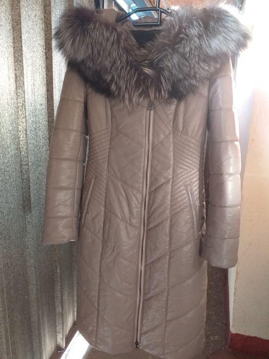 Верхняя женская одежда