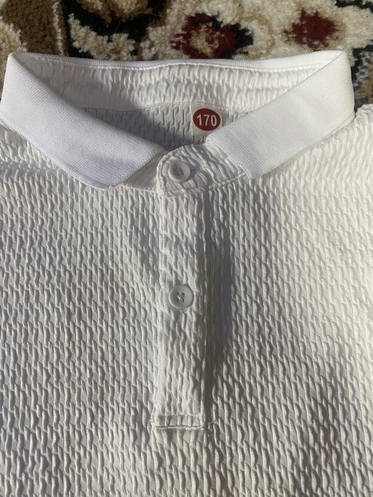 Мужское белое поло